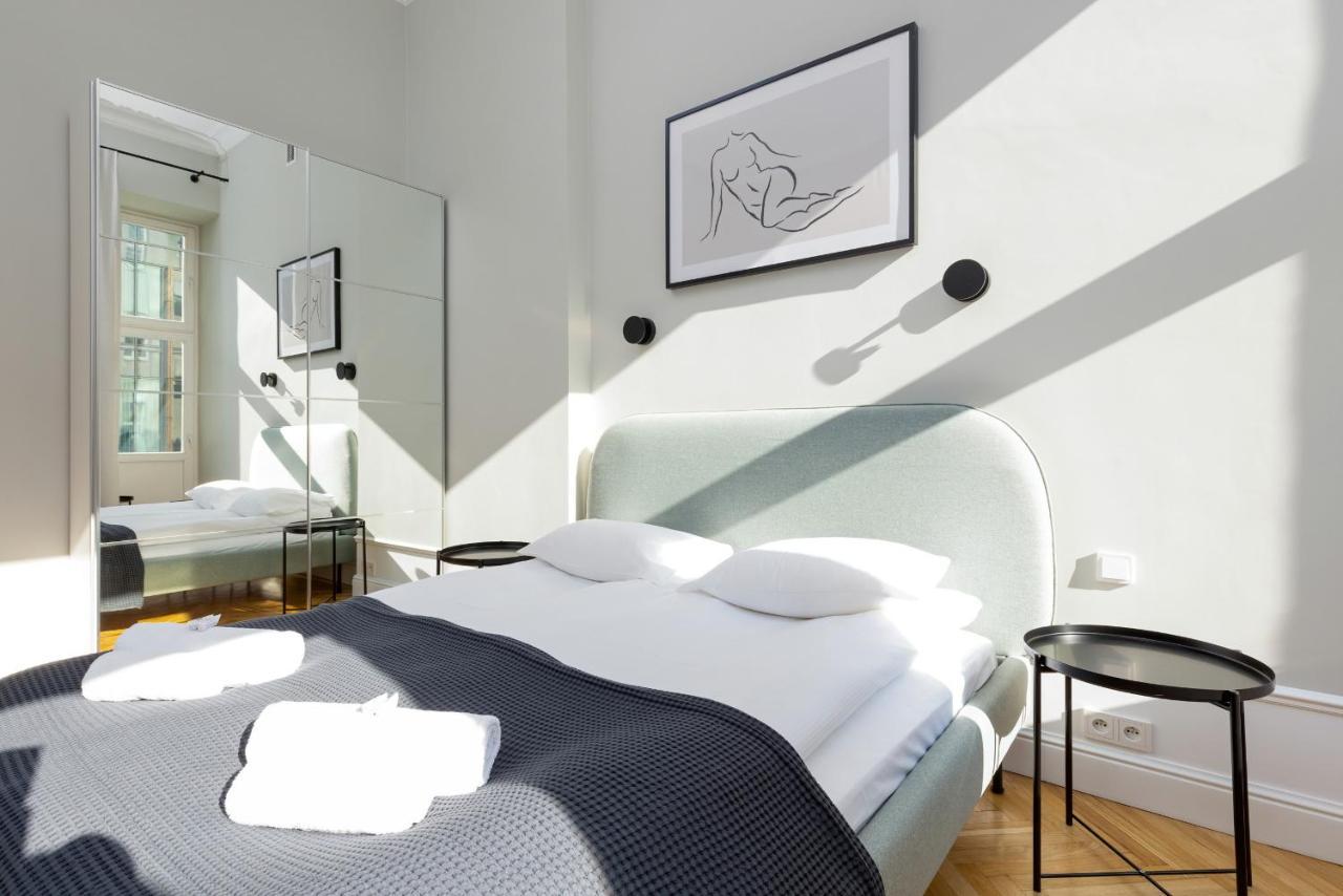 Apartment Boduena By Renters Prestige Warsaw